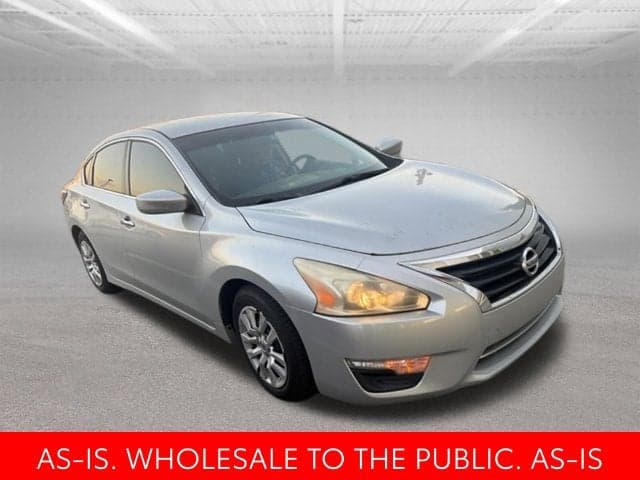 2014 Nissan Altima 2.5 S — photo 1 of 2