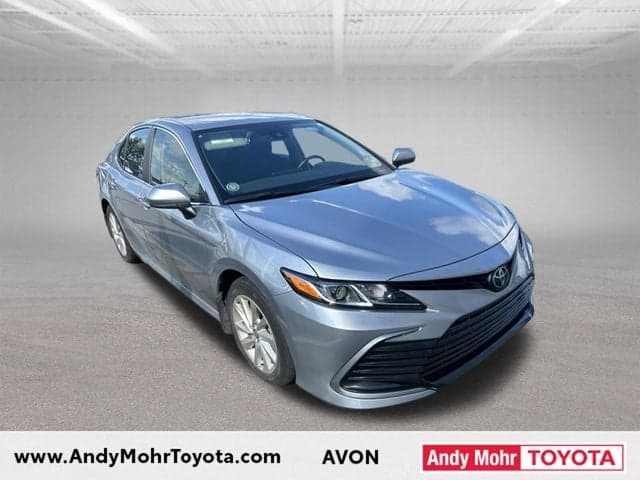 2024 Toyota Camry LE — photo 1 of 12