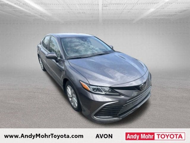 2022 Toyota Camry LE — photo 1 of 5