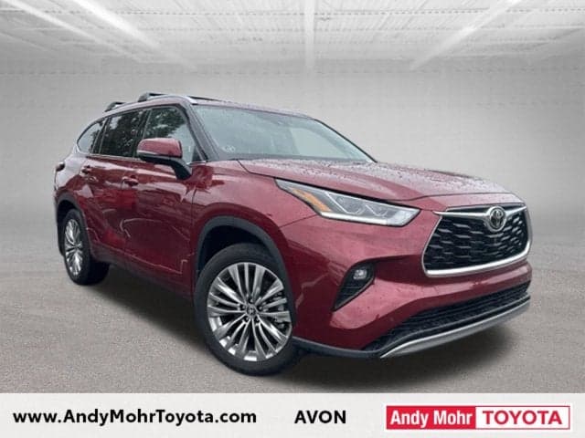 2026 Toyota Highlander Platinum — photo 1 of 14