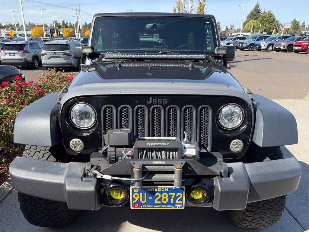 2017 Jeep Wrangler Base — photo 1 of 10