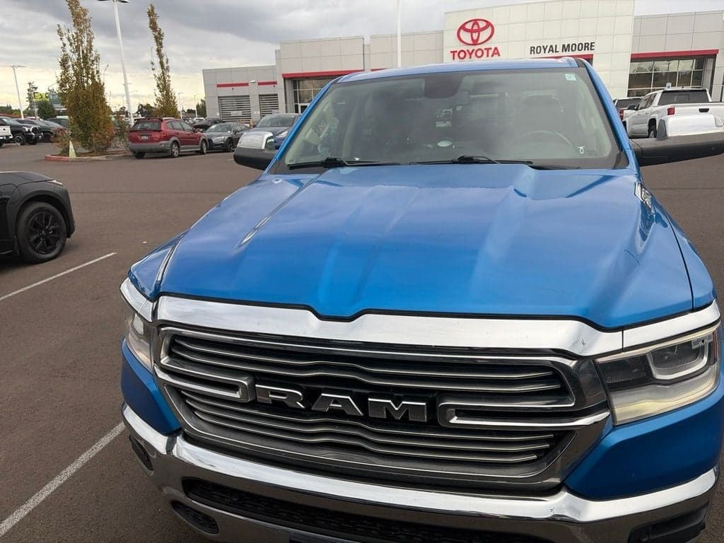 2020 RAM 1500 Laramie — photo 1 of 4