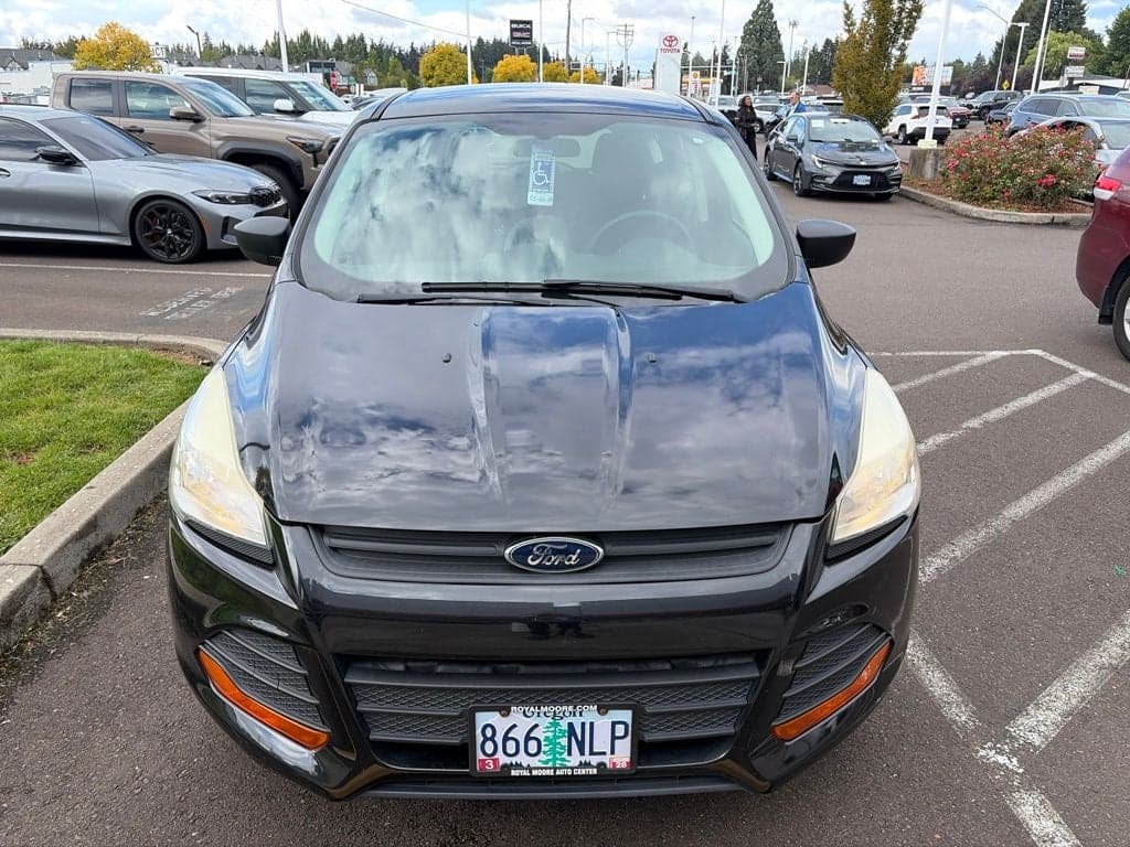 2015 Ford Escape S — photo 1 of 9