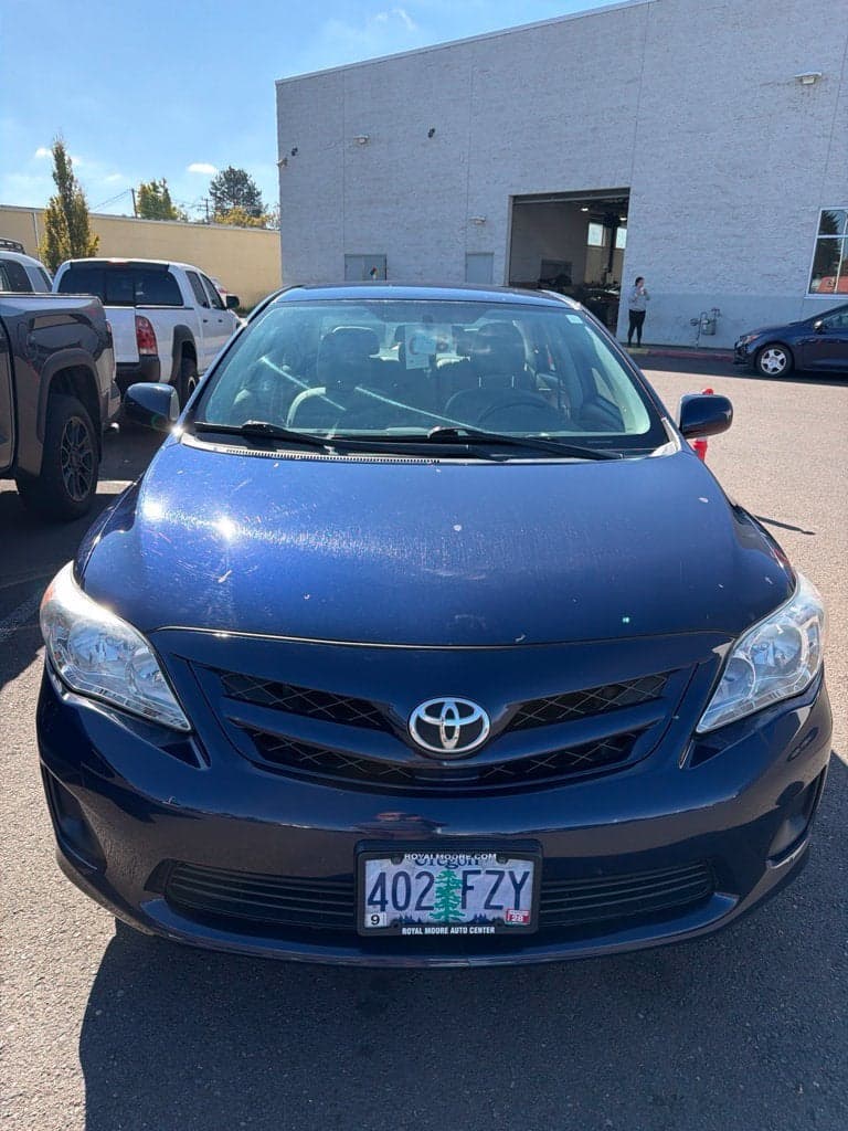 2012 Toyota Corolla LE — photo 1 of 5