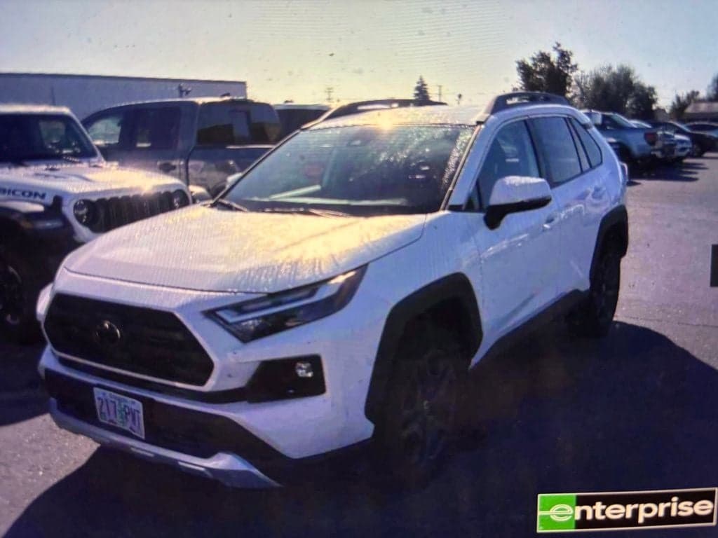 2024 Toyota RAV4 Adventure — photo 1 of 3