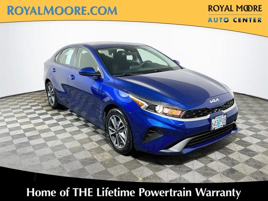 2024 Kia Forte LXS — photo 1 of 5