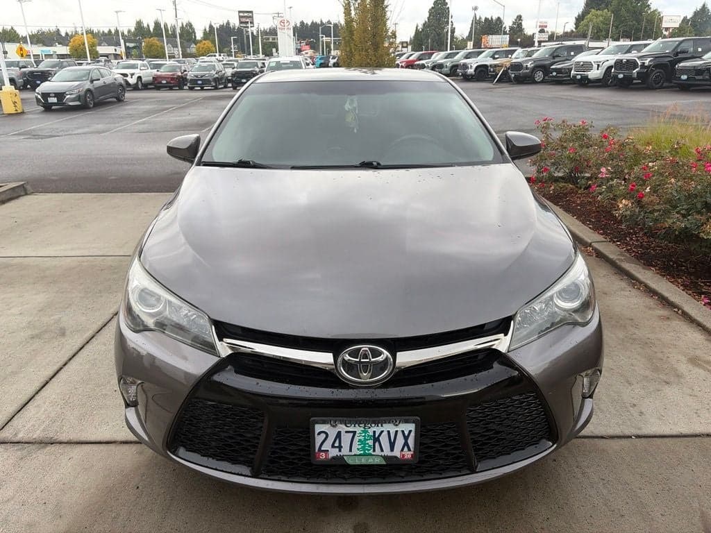 2015 Toyota Camry SE — photo 1 of 10