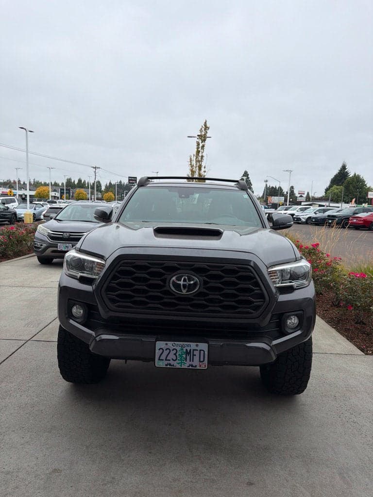 2020 Toyota Tacoma 4WD Base — photo 1 of 10