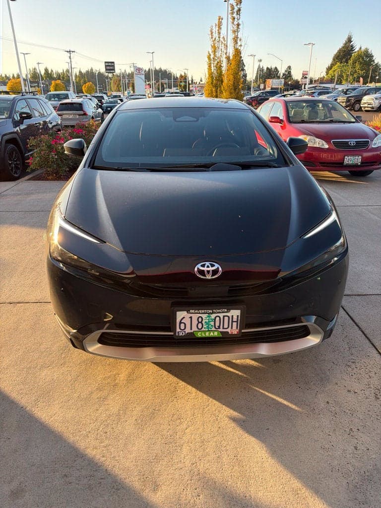 2024 Toyota Prius Prime XSE Premium — photo 1 of 11