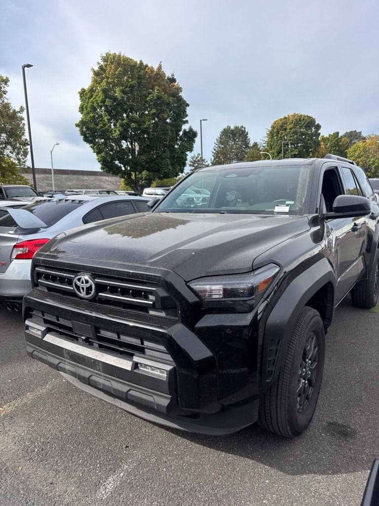 2026 Toyota 4Runner SR5 — photo 1 of 3