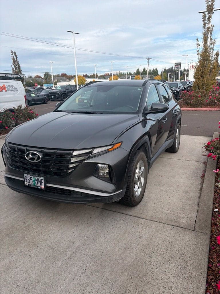 2022 Hyundai Tucson SEL — photo 1 of 12