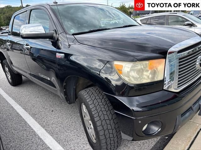 2010 Toyota Tundra 4WD Truck Base — photo 1 of 4