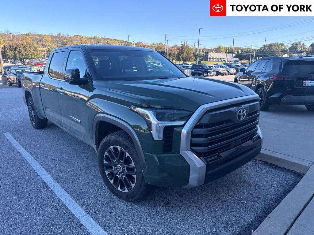 2022 Toyota Tundra 4WD Limited — photo 1 of 4
