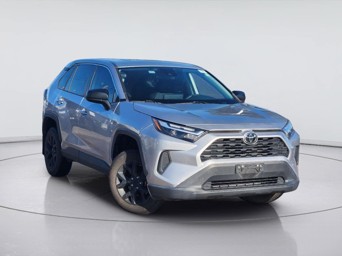 2023 Toyota RAV4 LE — photo 1 of 5