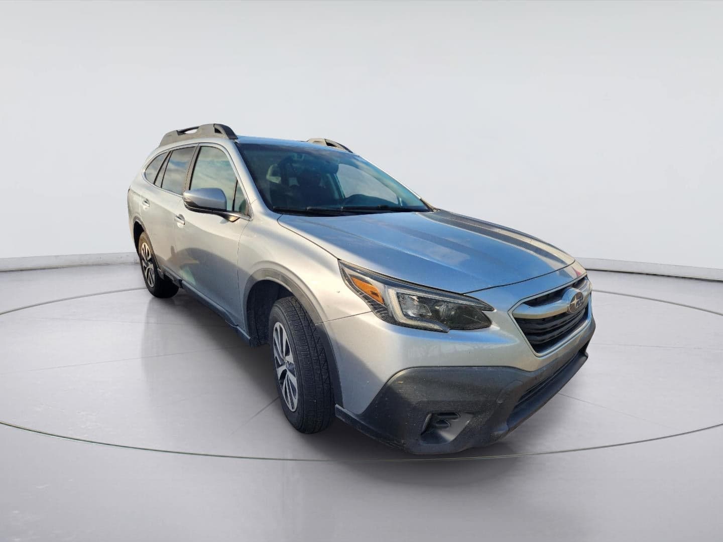 2021 Subaru Outback Premium — photo 1 of 10