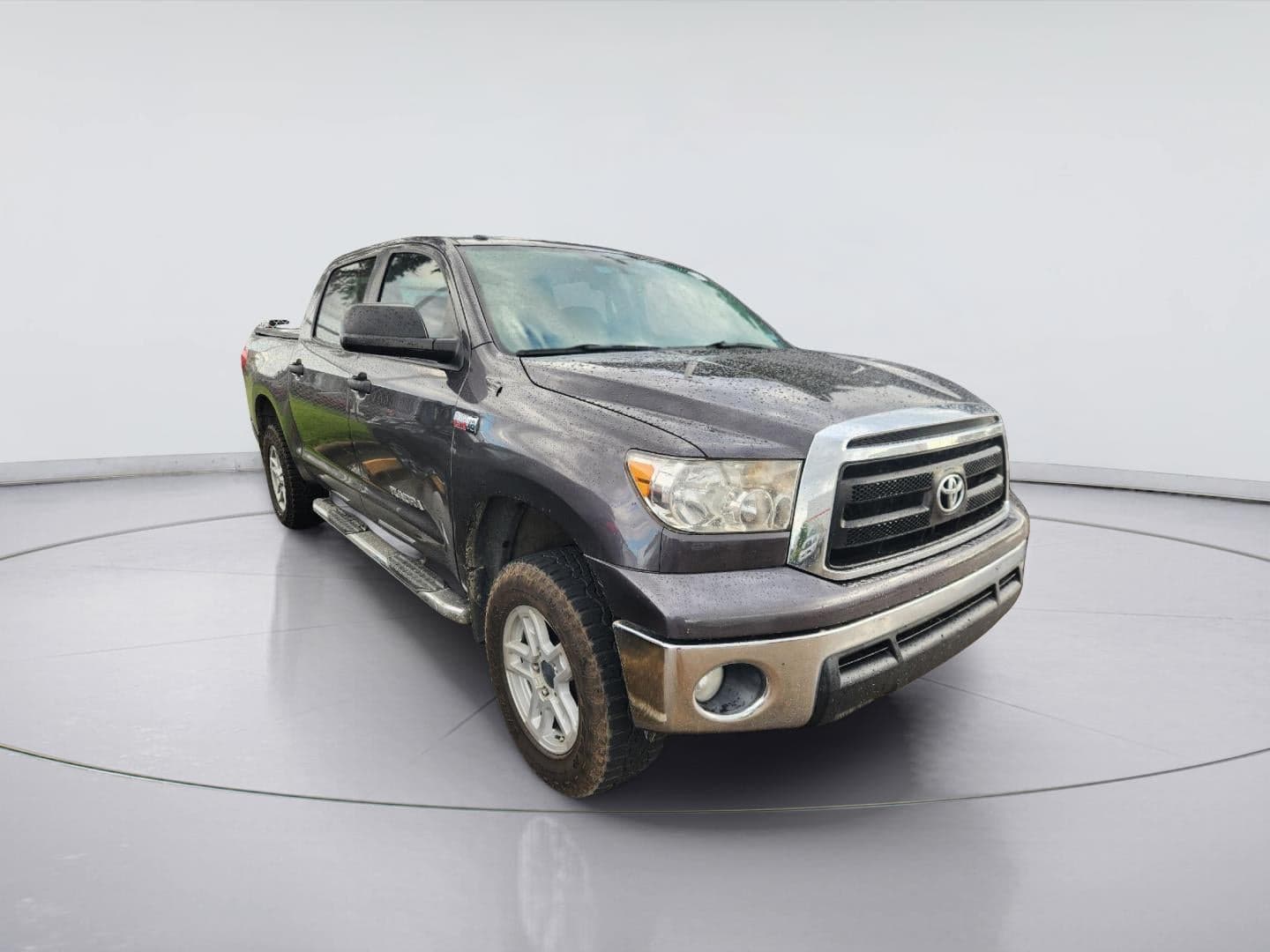 2013 Toyota Tundra 4WD Truck Base — photo 1 of 9