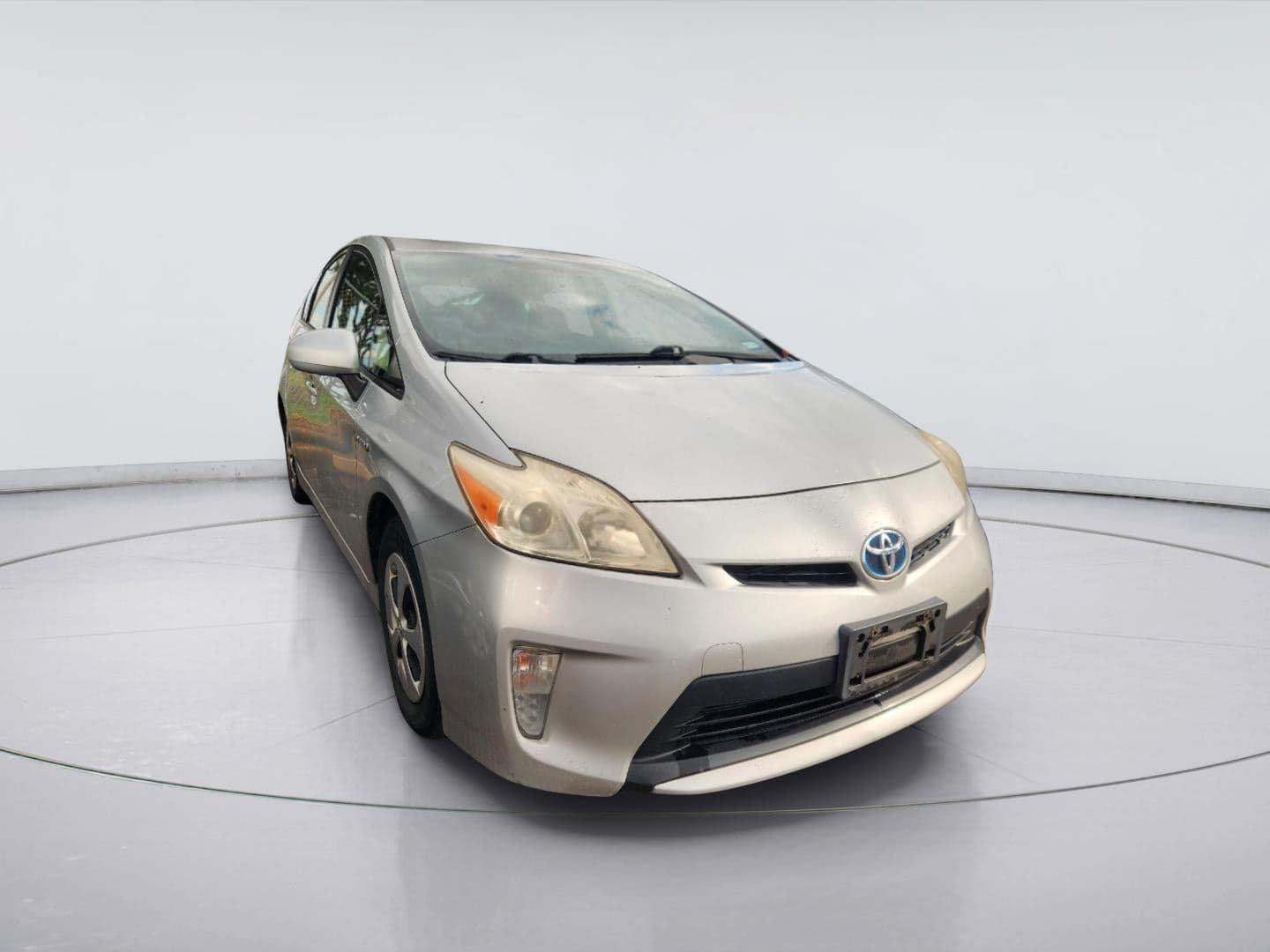 2013 Toyota Prius Two — photo 1 of 9