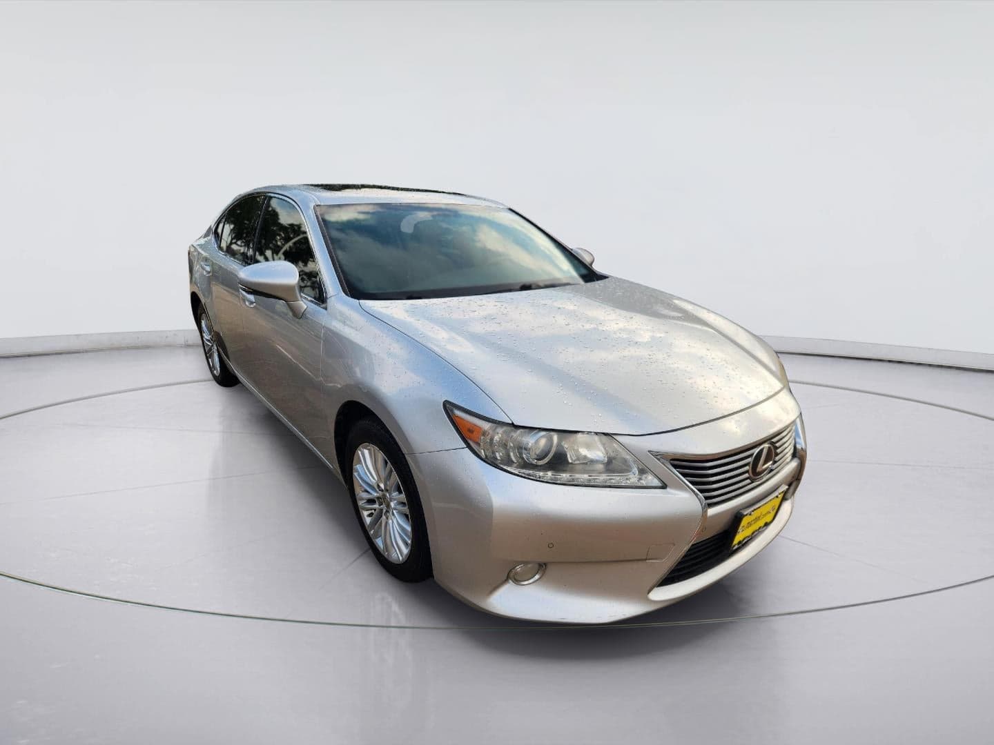 2013 Lexus ES 350 4dr Sdn — photo 1 of 10