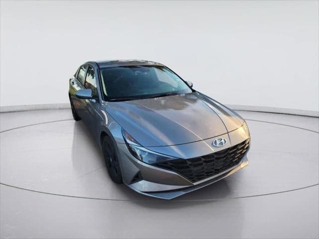 2021 Hyundai Elantra SEL — photo 1 of 6