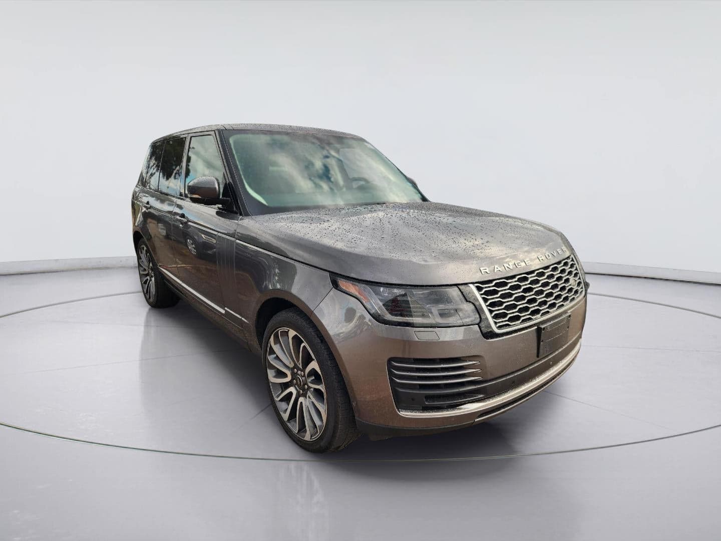 2018 Land Rover Range Rover Base — photo 1 of 10