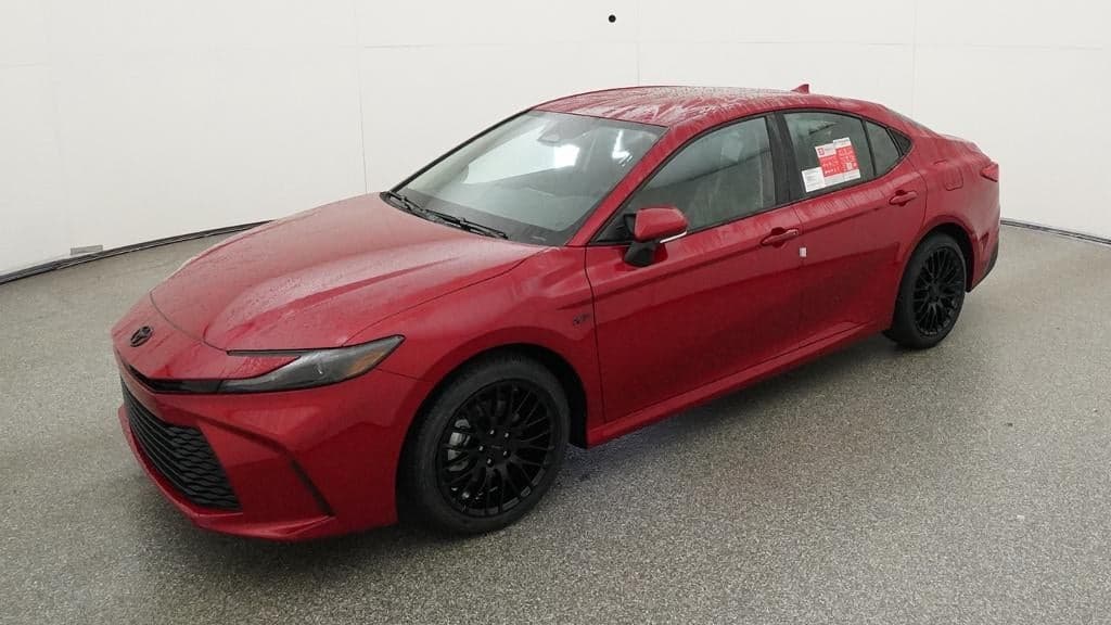 2026 Toyota Camry LE — photo 1 of 33