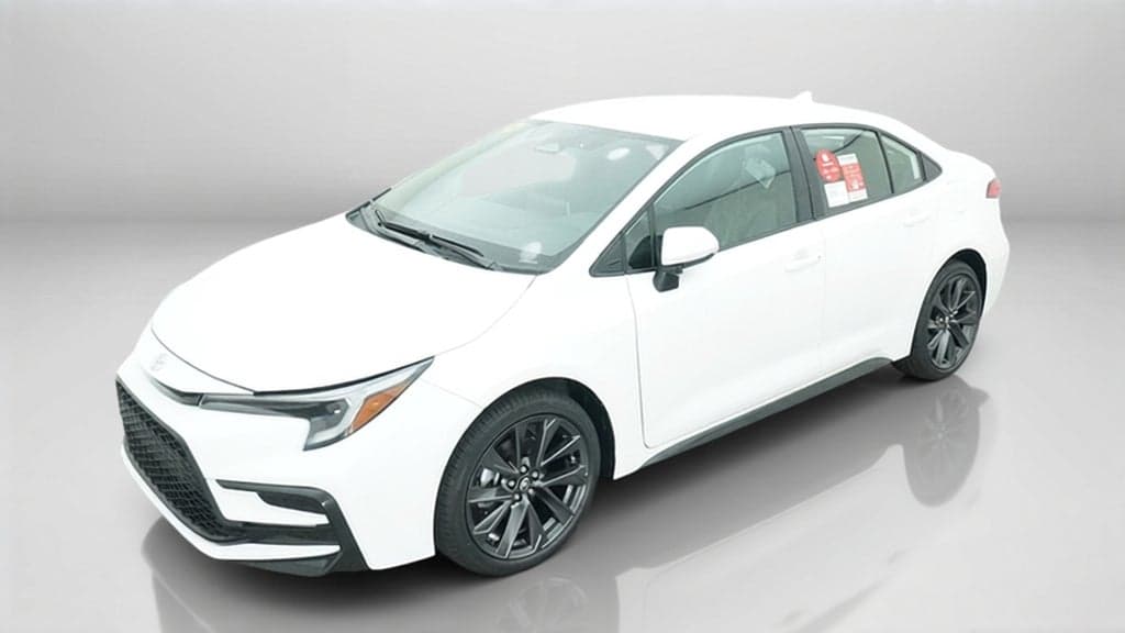 2027 Toyota Corolla SE — photo 1 of 5