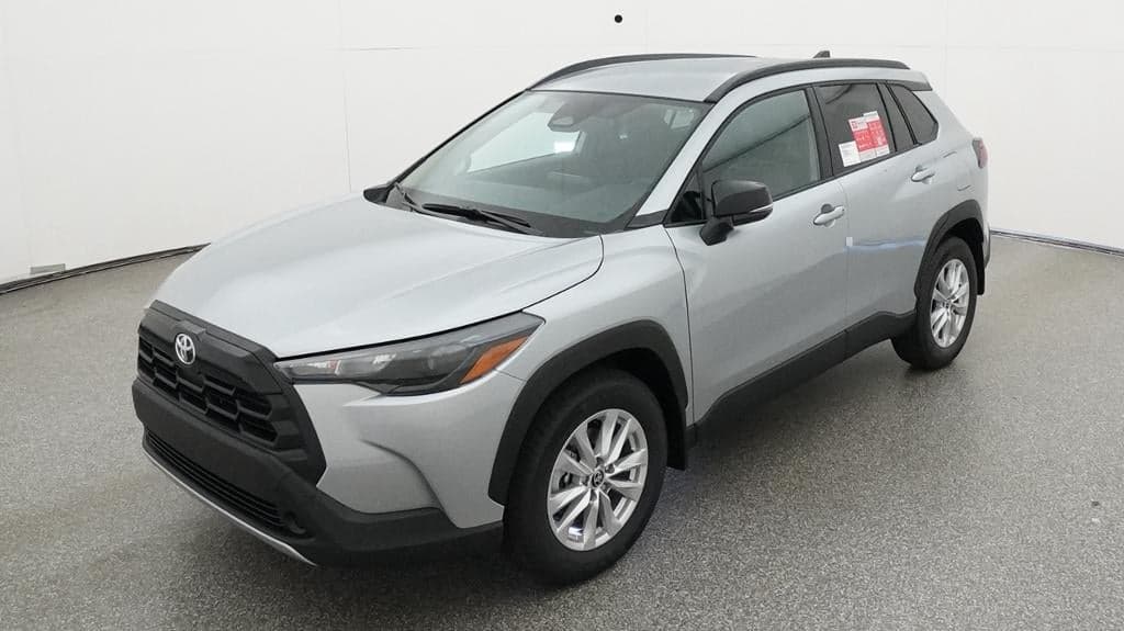 2026 Toyota Corolla Cross LE — photo 1 of 33