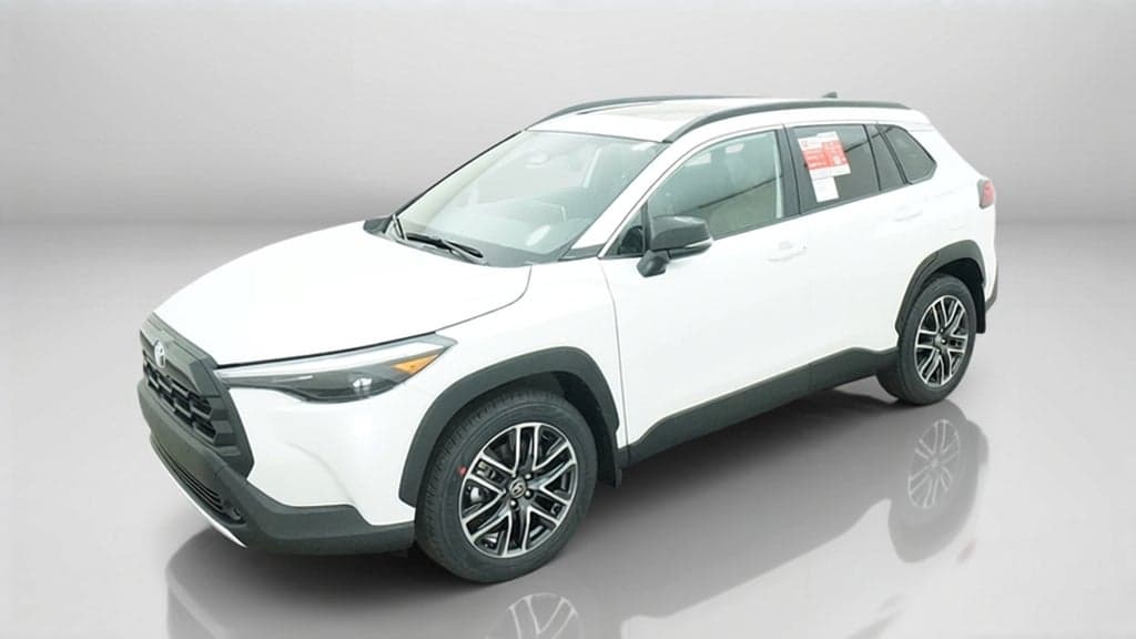 2026 Toyota Corolla Cross XLE — photo 1 of 5