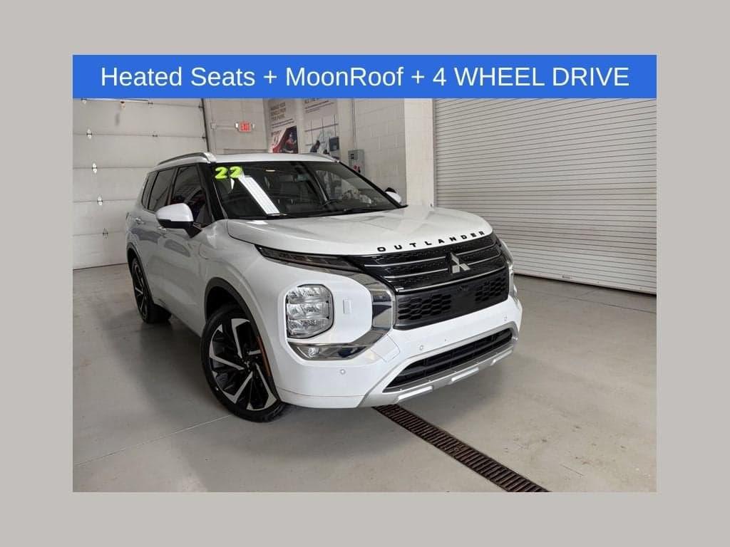 2022 Mitsubishi Outlander SEL — photo 1 of 24