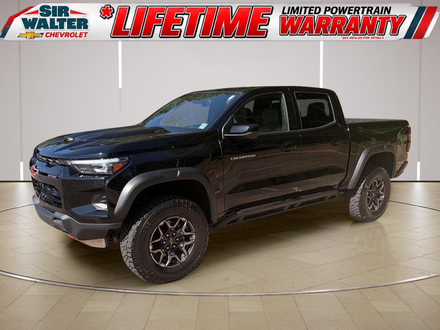2023 Chevrolet Colorado 4WD ZR2 — photo 1 of 36