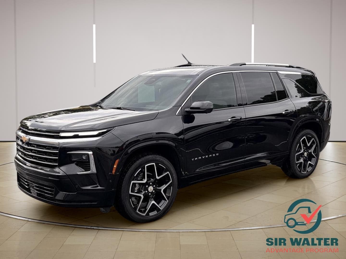 2025 Chevrolet Traverse FWD High Country — photo 1 of 2