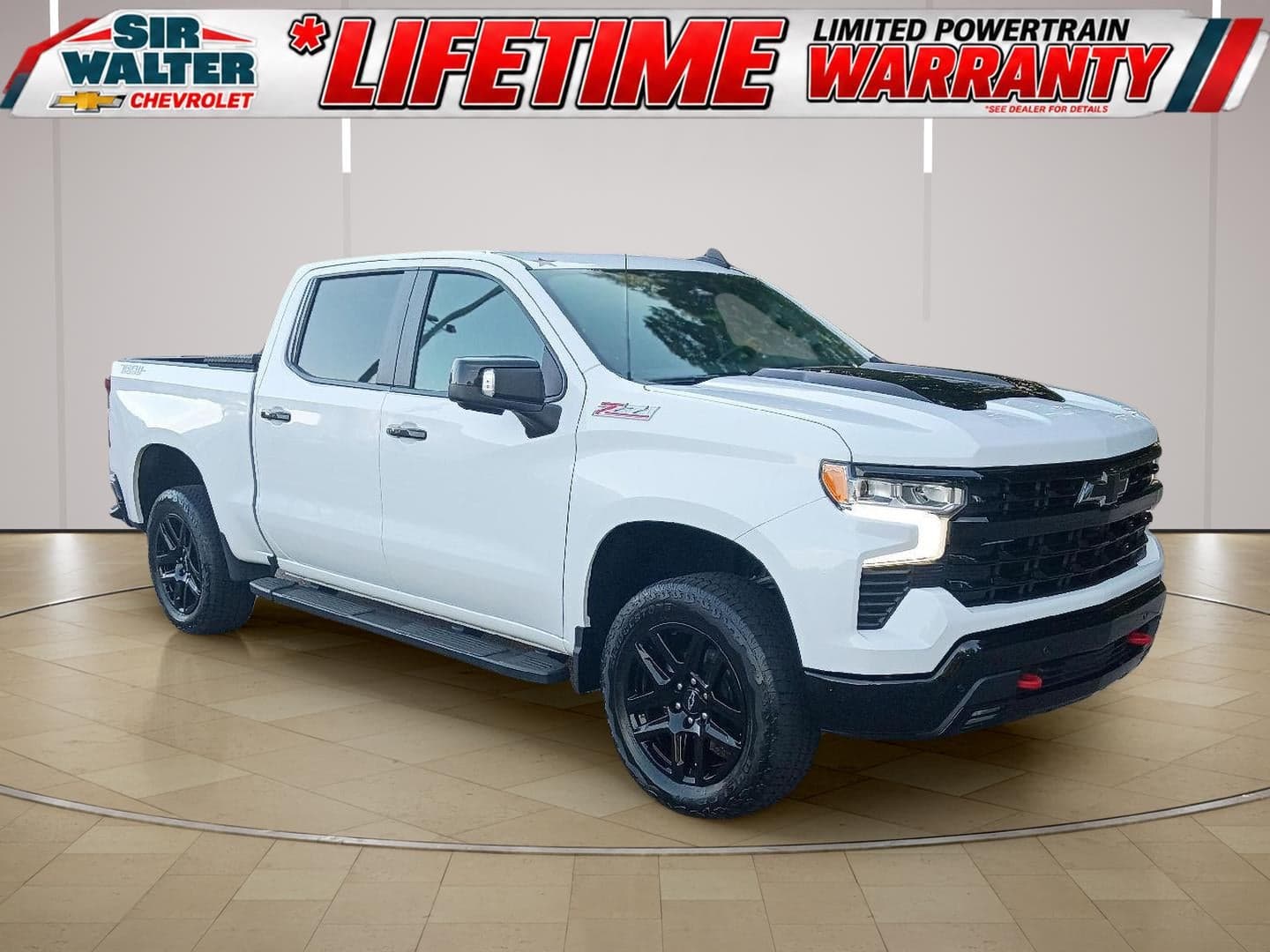 2025 Chevrolet Silverado 1500 LT Trail Boss — photo 1 of 2