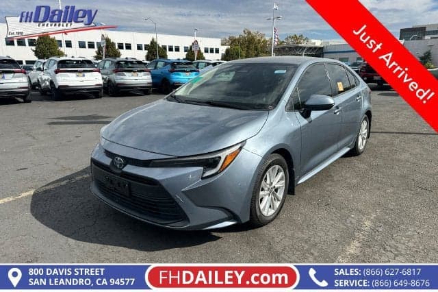 2024 Toyota Corolla Hybrid LE — photo 1 of 5
