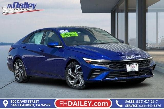 2025 Hyundai Elantra SEL Convenience — photo 1 of 41