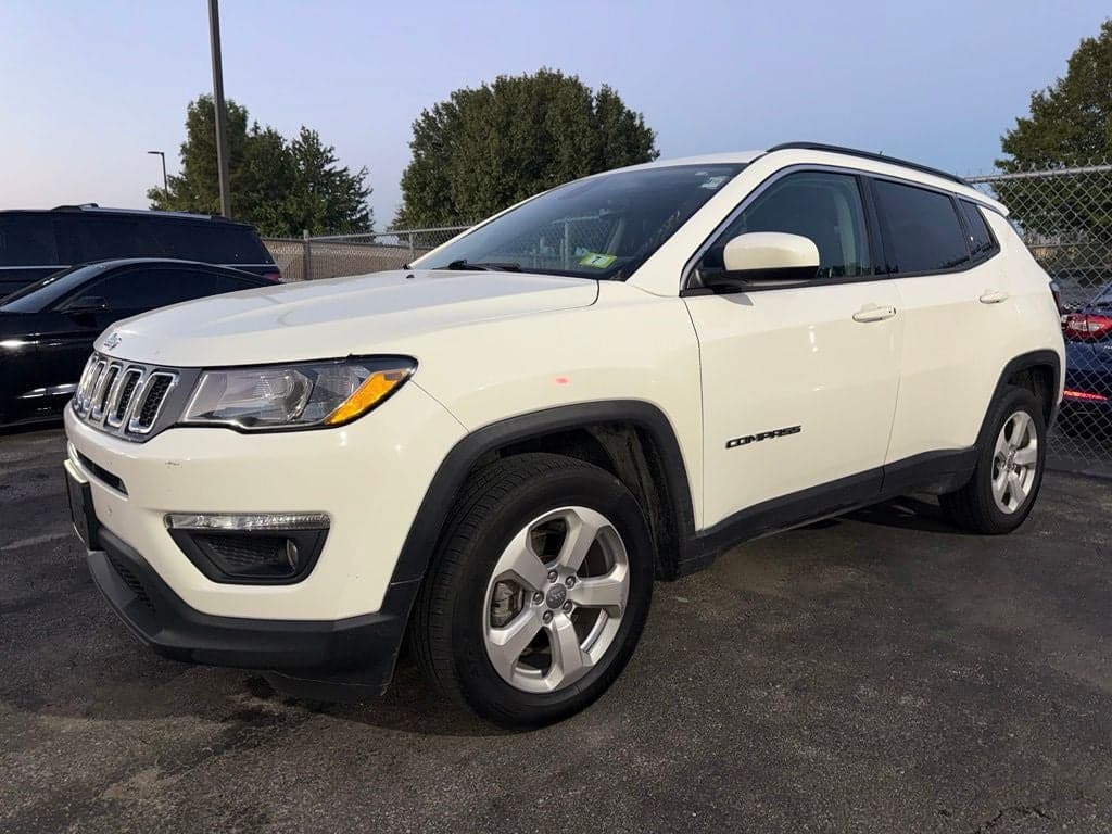 2021 Jeep Compass Latitude — photo 1 of 16