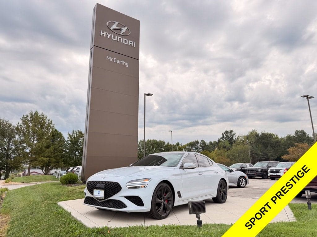 2023 Genesis G70 3.3T — photo 1 of 36