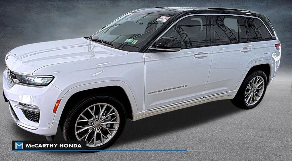 2023 Jeep Grand Cherokee Summit — photo 1 of 5