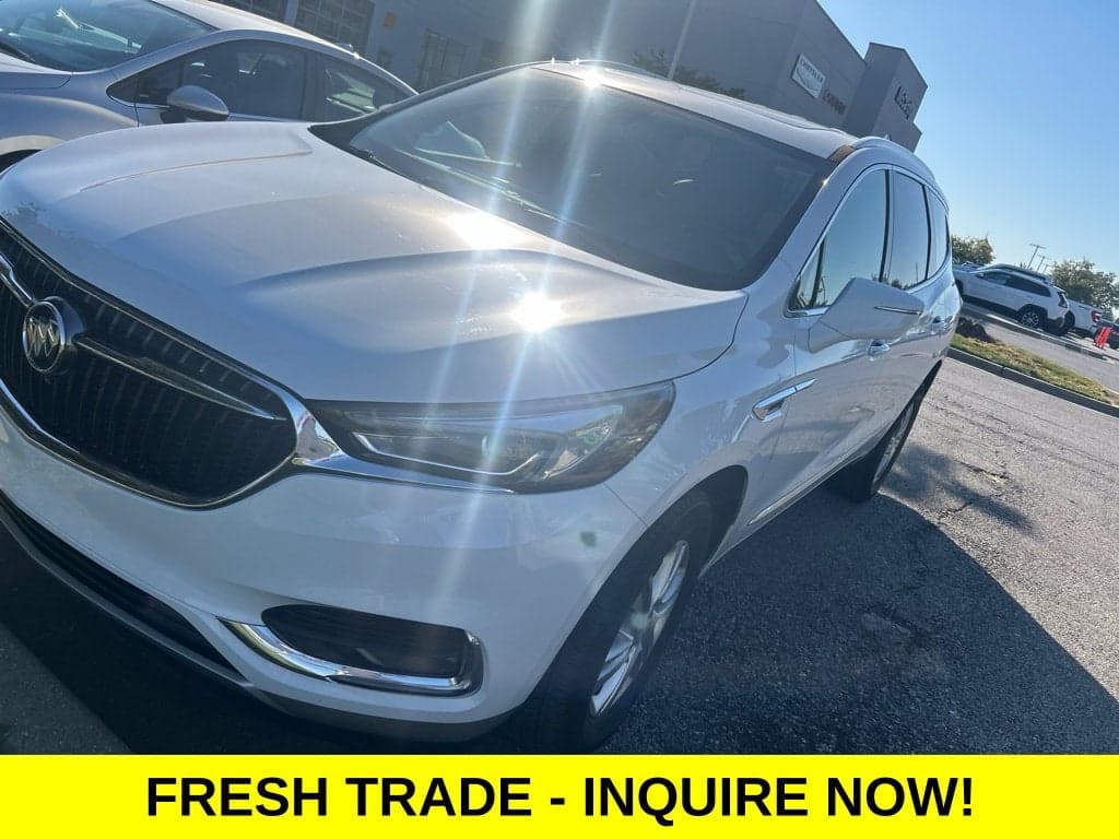 2021 Buick Enclave Essence — photo 1 of 5
