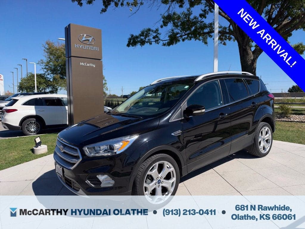 2019 Ford Escape Titanium — photo 1 of 5