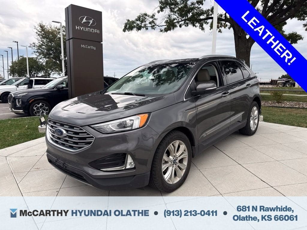 2020 Ford Edge Titanium — photo 1 of 14