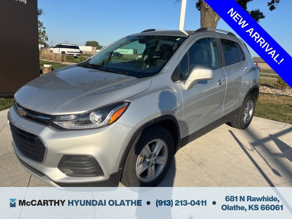 2020 Chevrolet Trax LT — photo 1 of 5