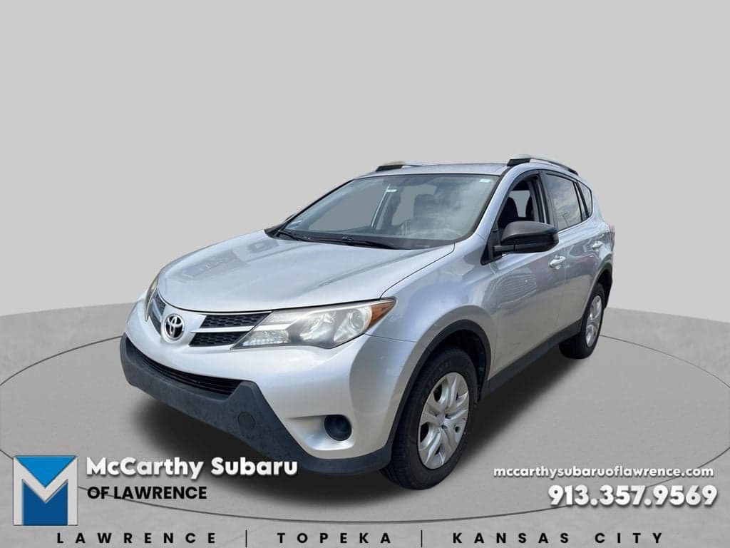 2015 Toyota RAV4 LE — photo 1 of 20