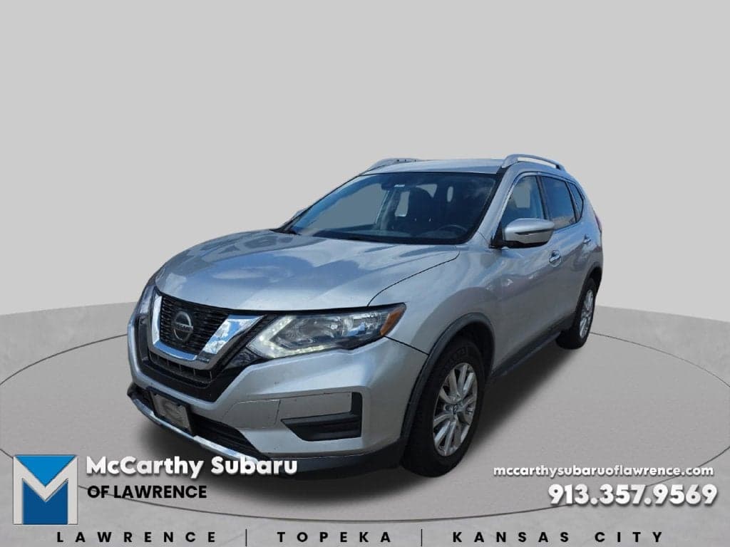 2019 Nissan Rogue SV — photo 1 of 16