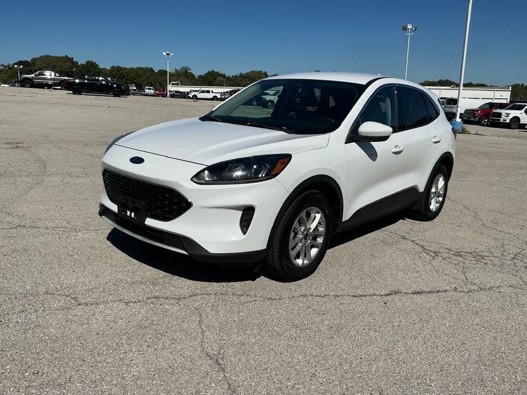 2020 Ford Escape SE — photo 1 of 24