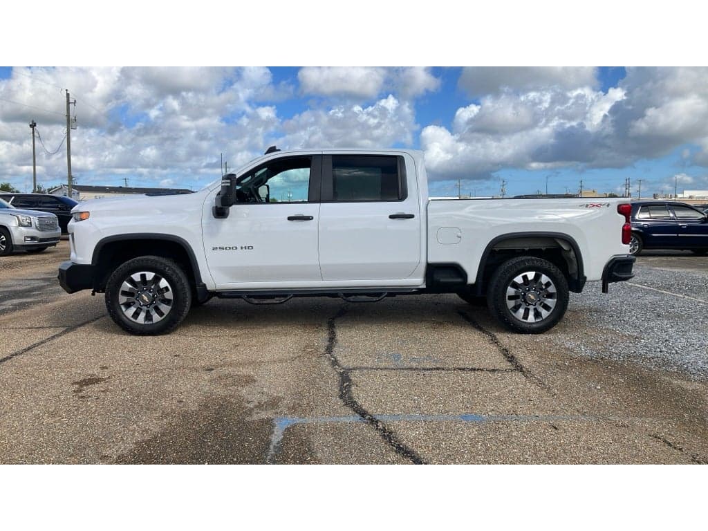 2022 Chevrolet Silverado 2500HD Custom — photo 1 of 5