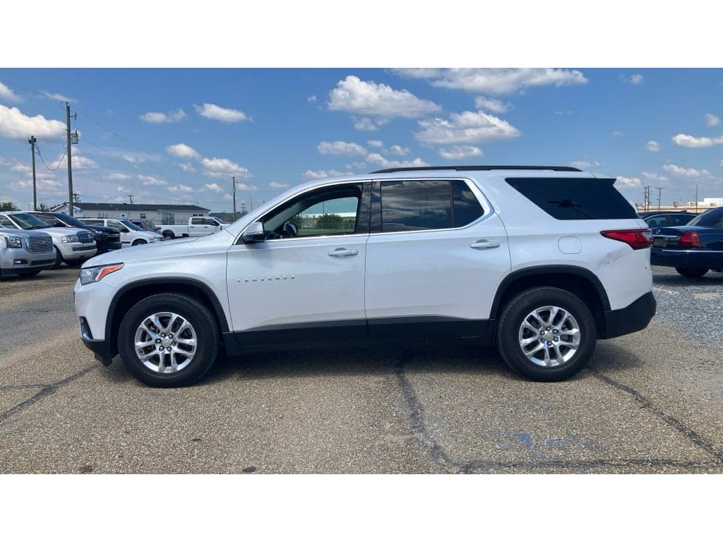 2019 Chevrolet Traverse LT Leather — photo 1 of 5