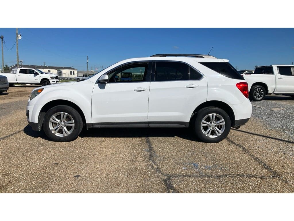 2011 Chevrolet Equinox LT w/1LT — photo 1 of 5