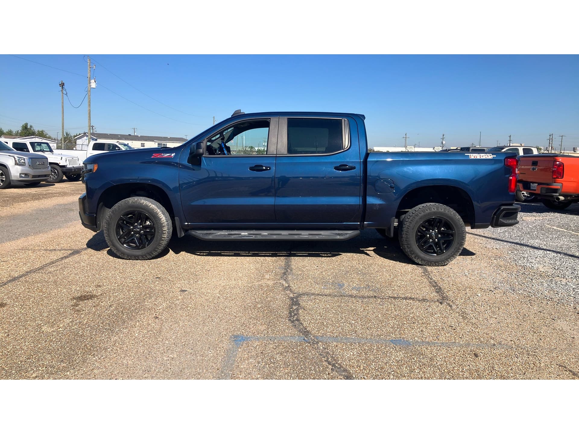 2020 Chevrolet Silverado 1500 LT Trail Boss — photo 1 of 5