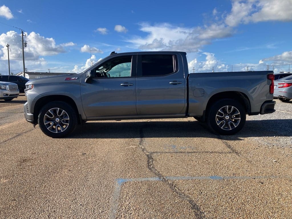 2021 Chevrolet Silverado 1500 RST — photo 1 of 5