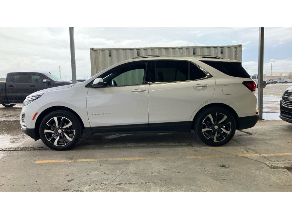 2023 Chevrolet Equinox Premier — photo 1 of 5